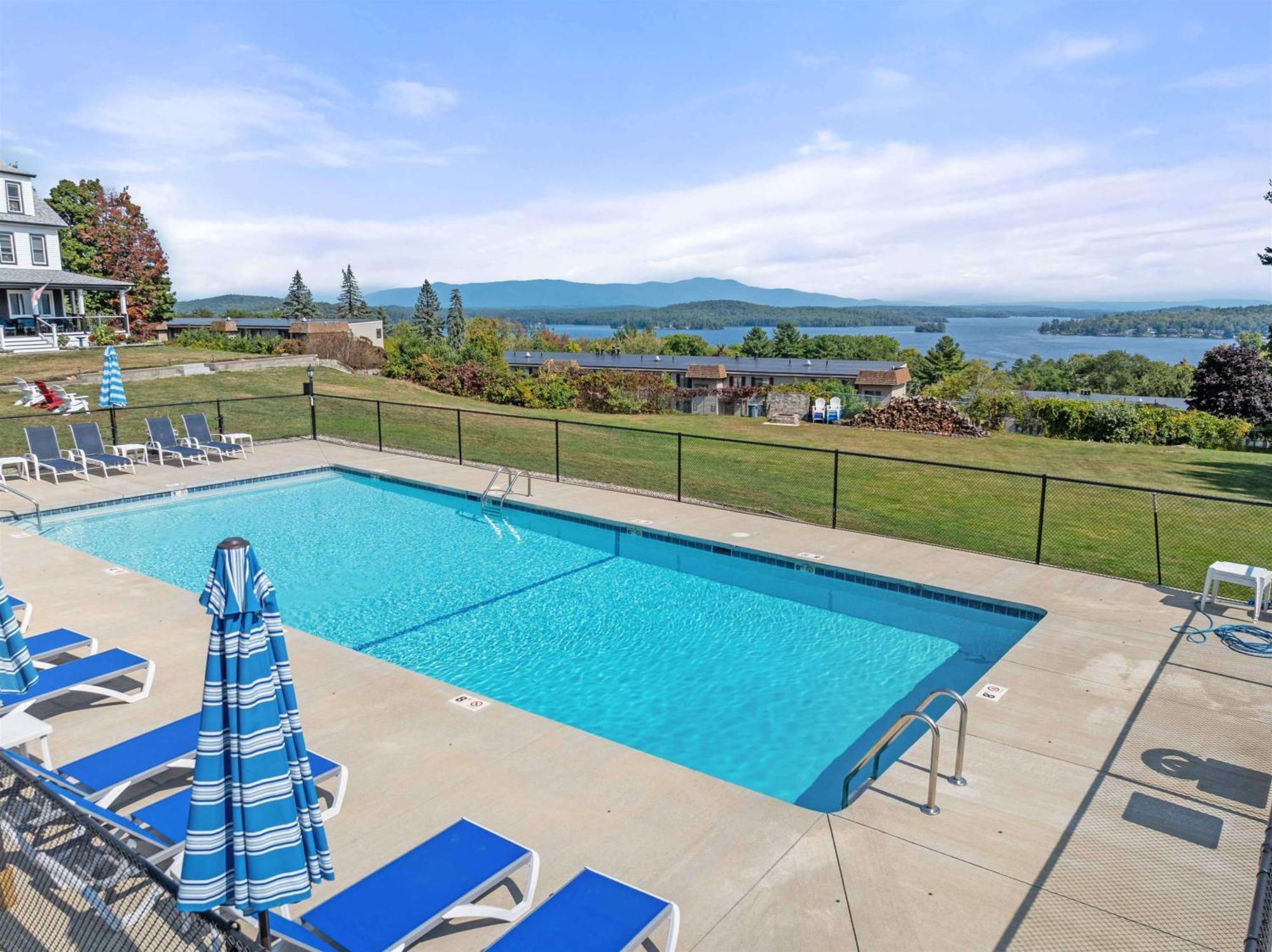 Grand View Resort Weirs Beach Exterior photo
